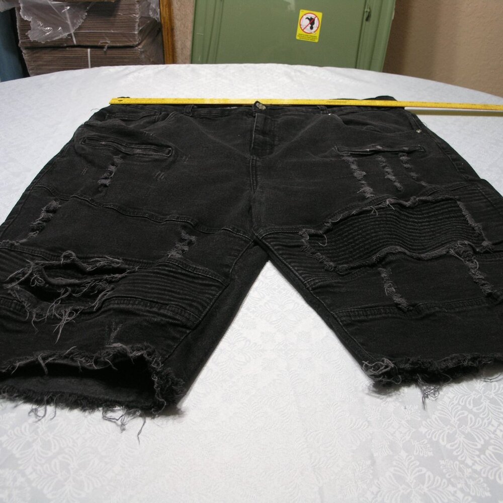 FWRD Denim & Co Big men's  Shorts distressed with Raw hem. Size 46